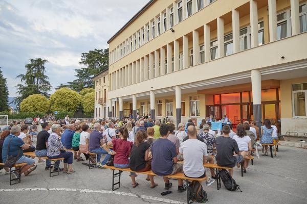 foto presentazione libro 50° Gruppi Spontanei