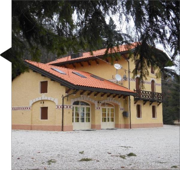 PRESENTAZIONE CASA DEL CUSTODE